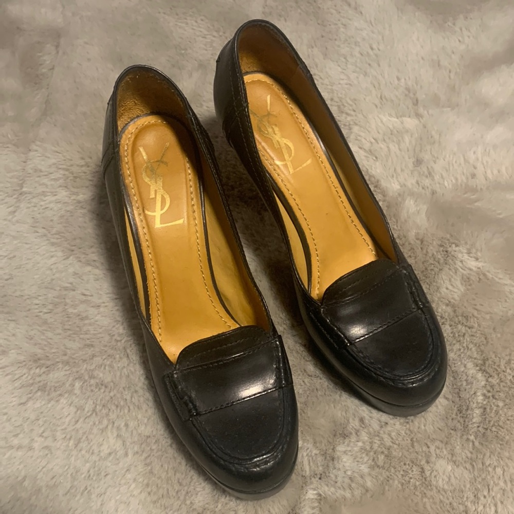 YSL PUMPS Black Leather